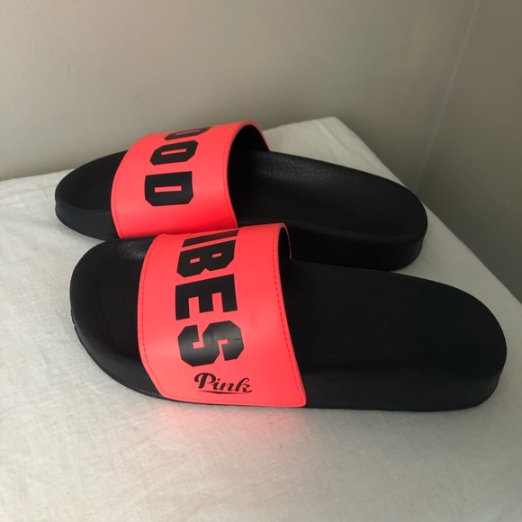 Victoria secret PINK - Good Vibes slides - Picture 4 of 6